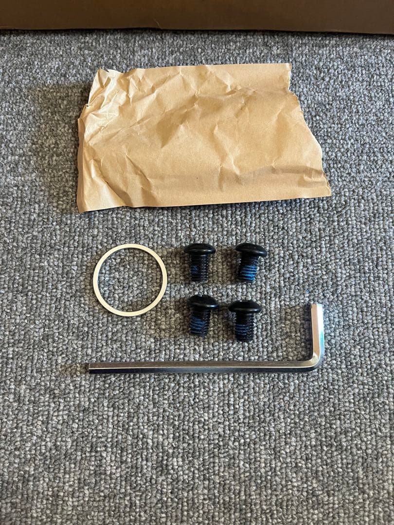 Wahoo KICKR CORE ズイフトコグ付き