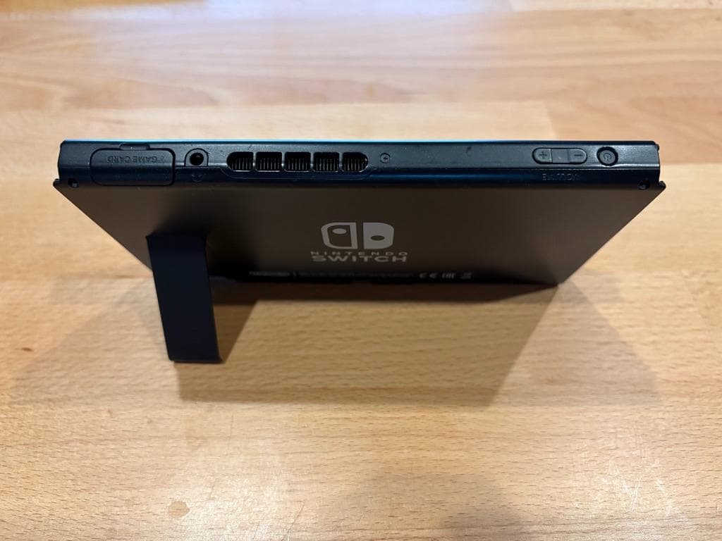 Nintendo Switch 本体 Joy-Con