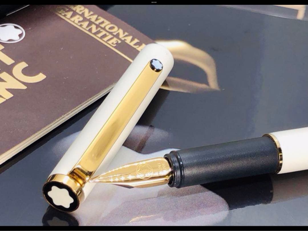 モンブラン　★未使用に近い極美品レア純白ホワイトカラー軸SラインNo2118