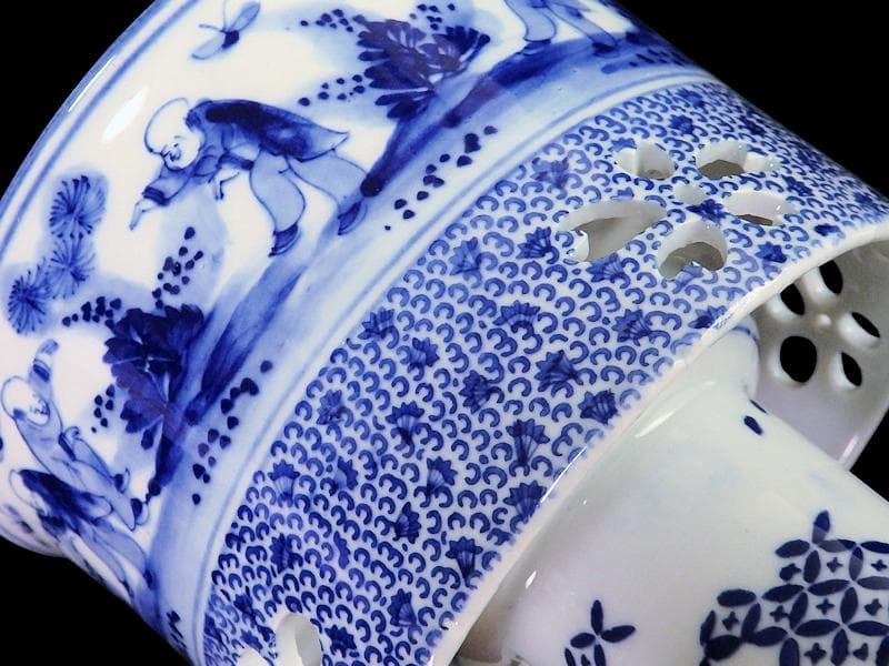 古伊万里　染付　透かし　微塵唐草に唐子　山水紋の図　盃洗　F202ASfbtb