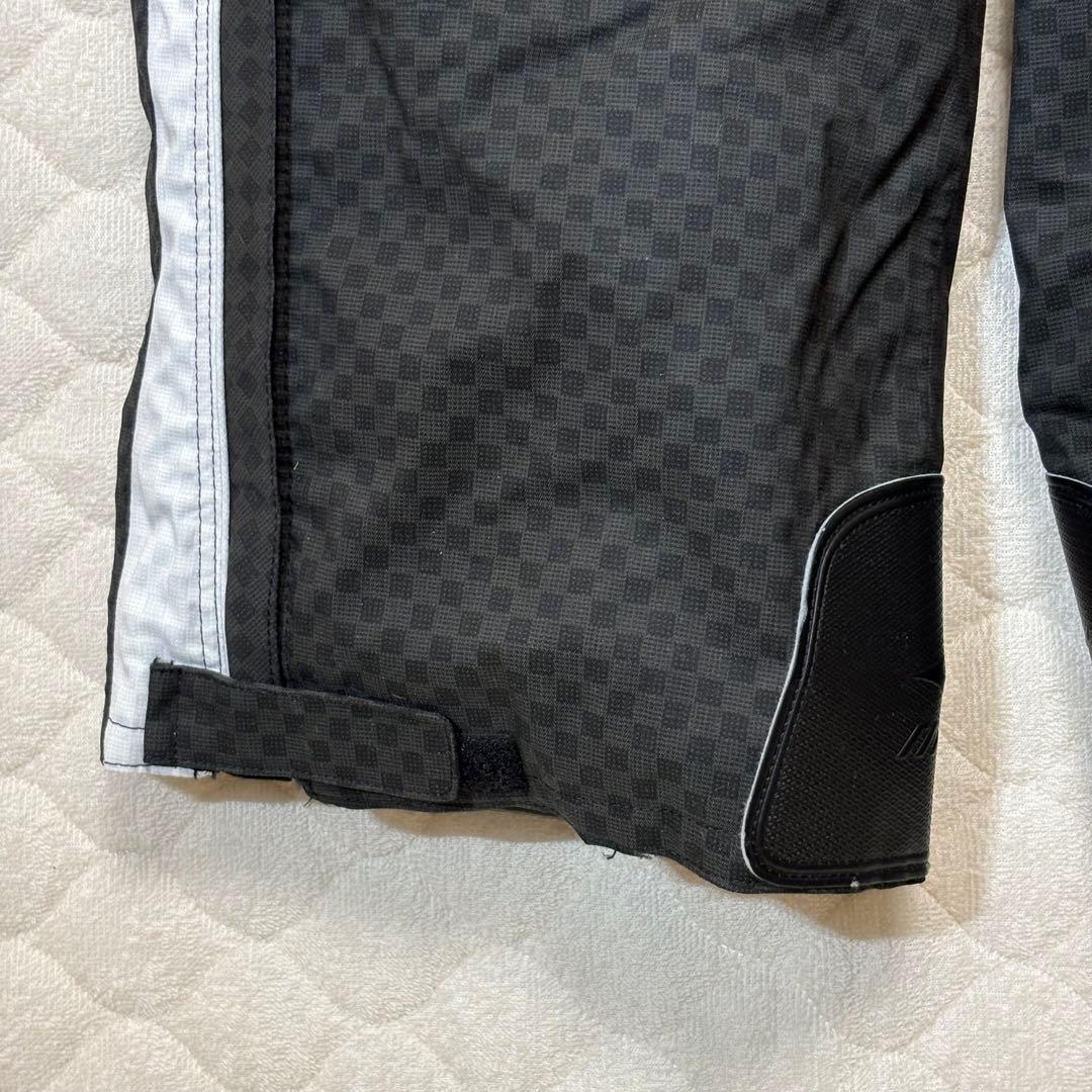 ミズノ　スキーウェア　クロアチア代表　上下セットアップ　ブレスサーモ　中綿入り