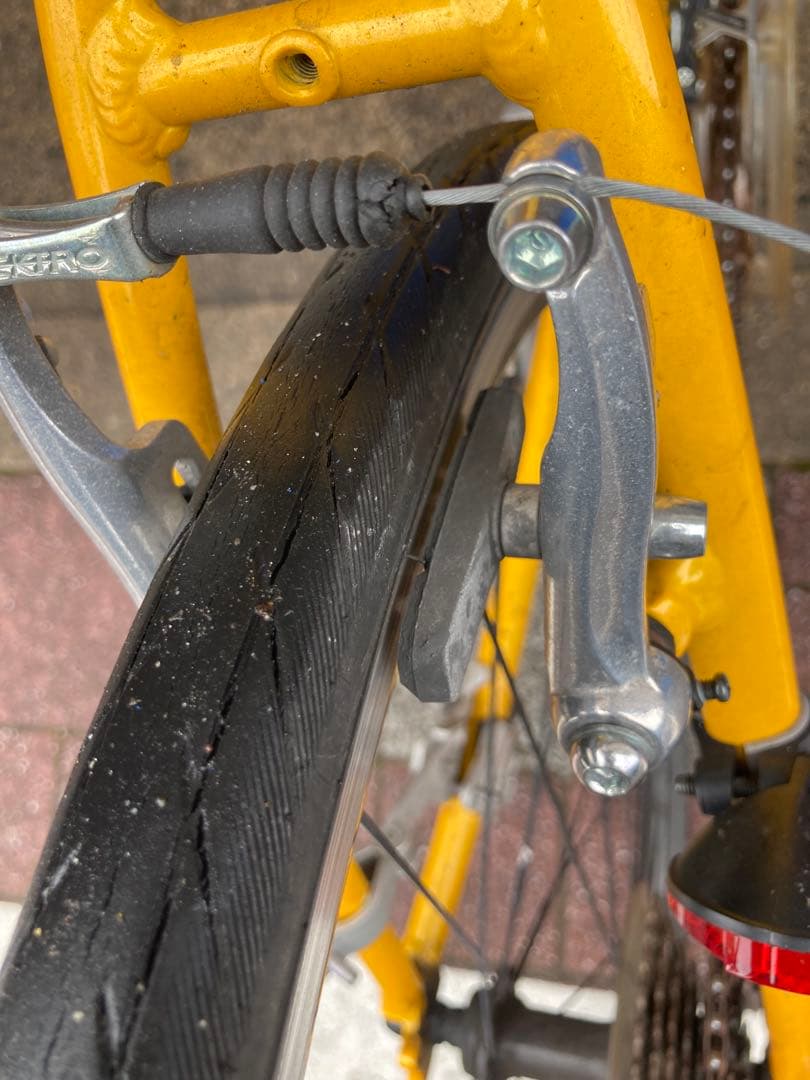 GIANT escape r3クロスバイク イエロー