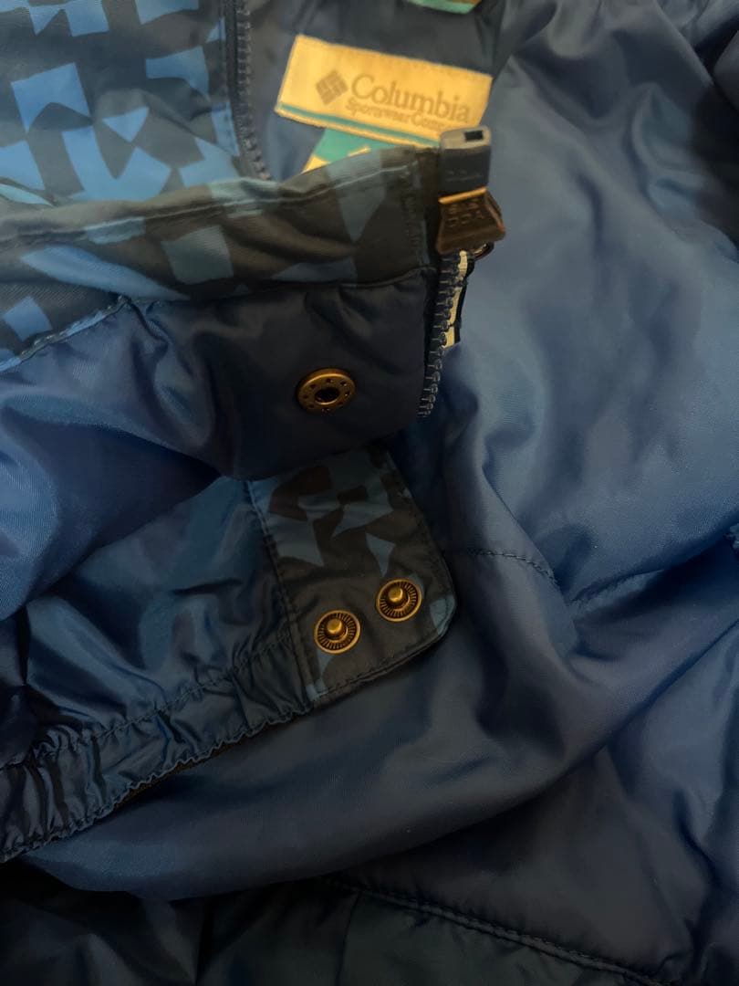 超美品　コロンビア　スキーウェア　キッズ　3T 幾何学柄