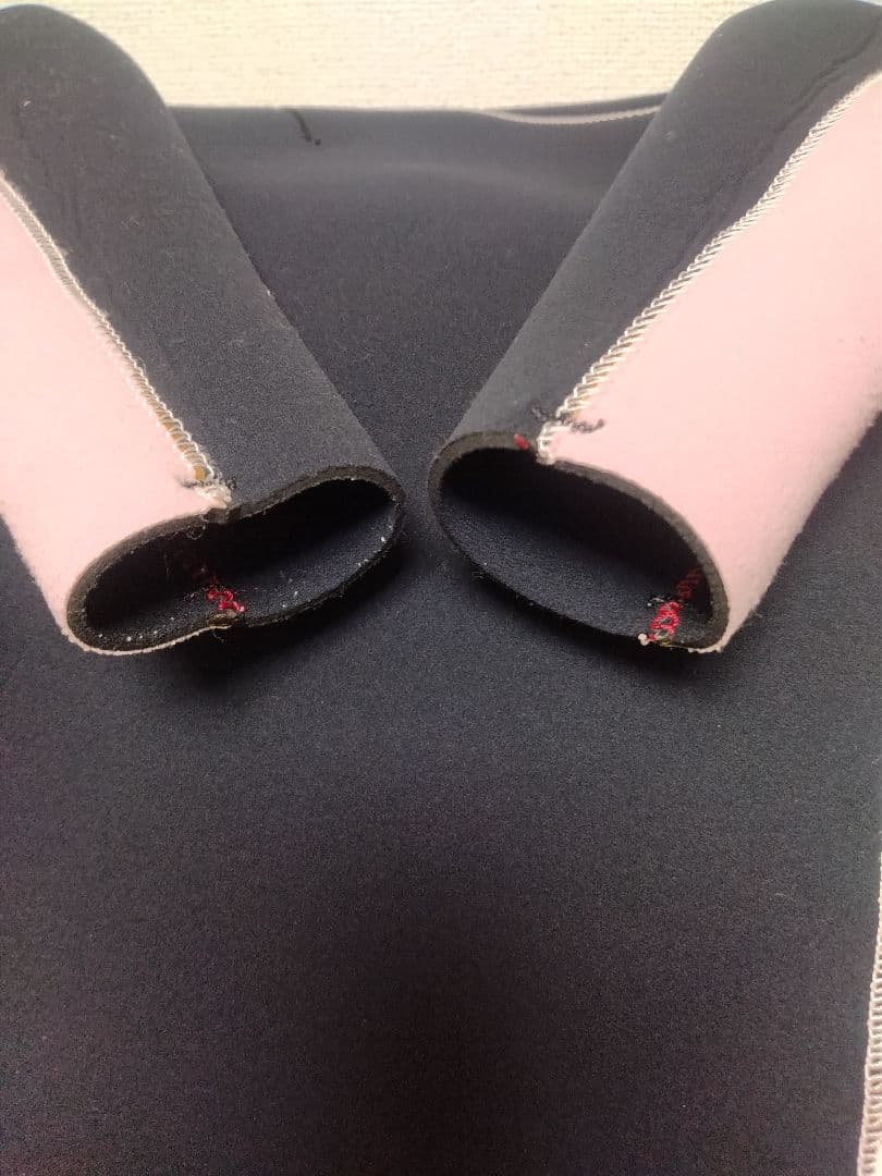 地域ねこ　ビラボン　　タッパー　　М