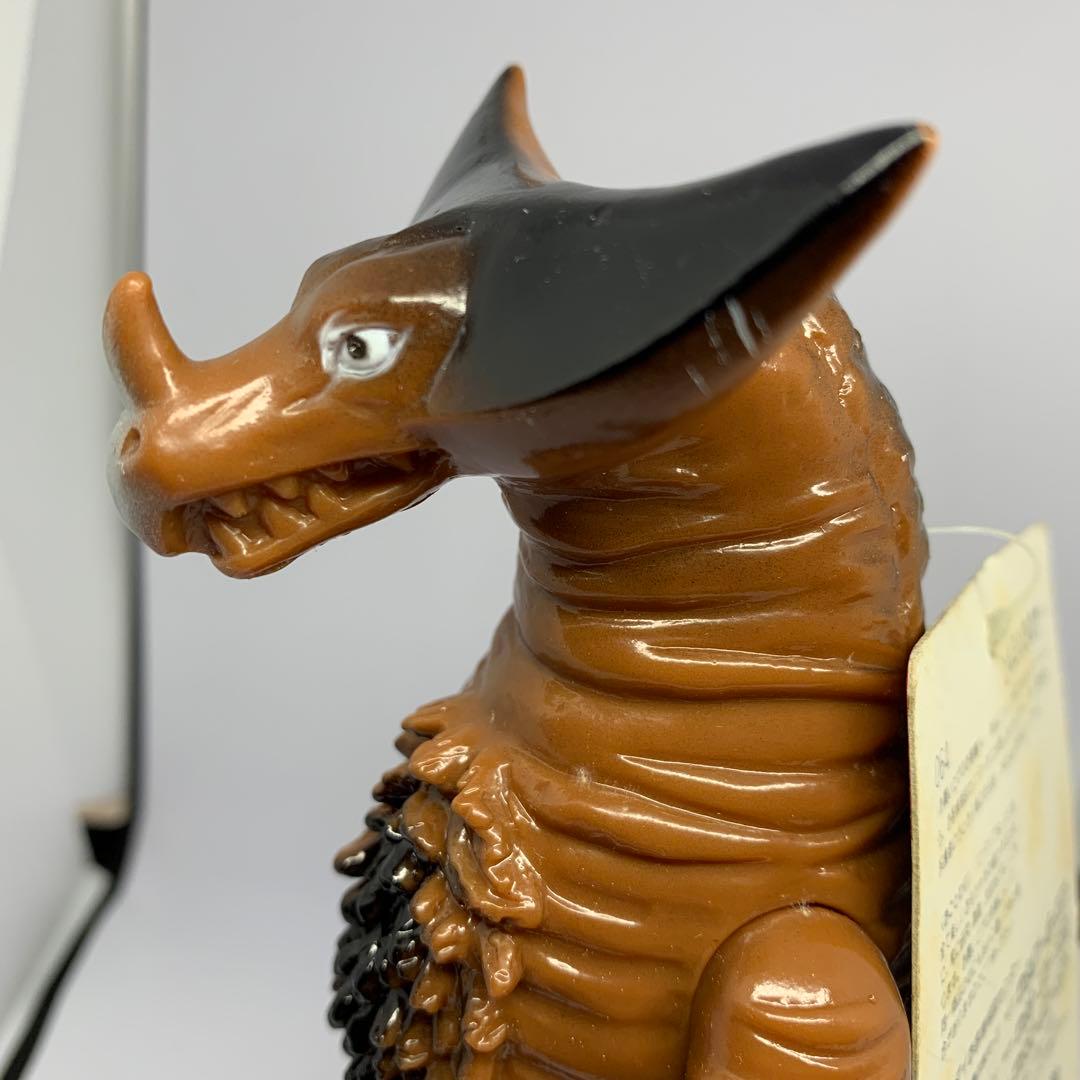 ウルタラマンゴモラ