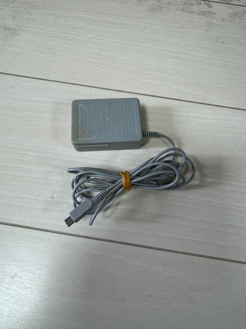 Nintendo　ニンテンドー3DS 　美品　任天堂　ゲーム機