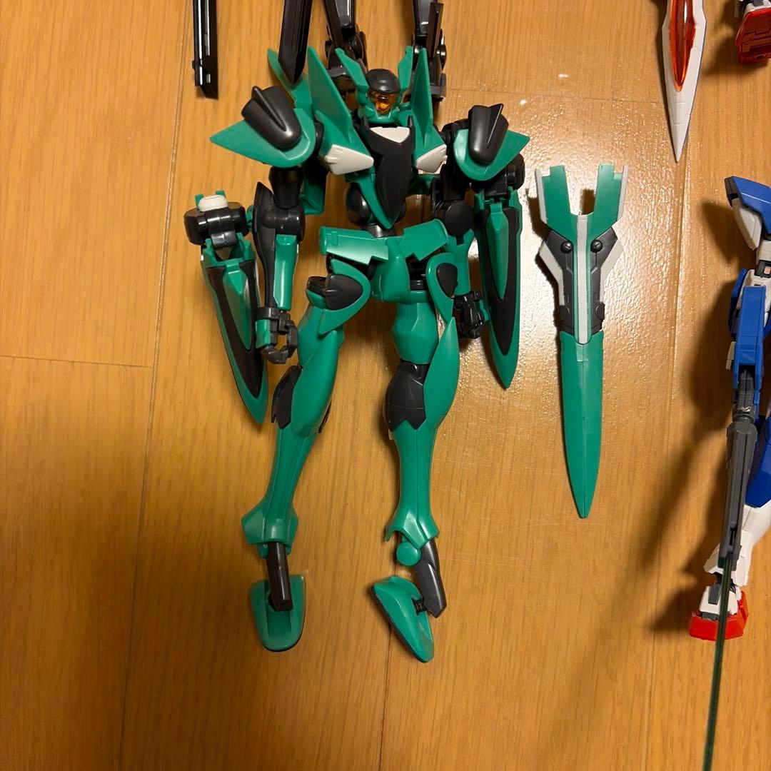 HG RG ダブルオー　ガンプラジャンク　クアンタ　エクシア　ガデッサ　フラッグ