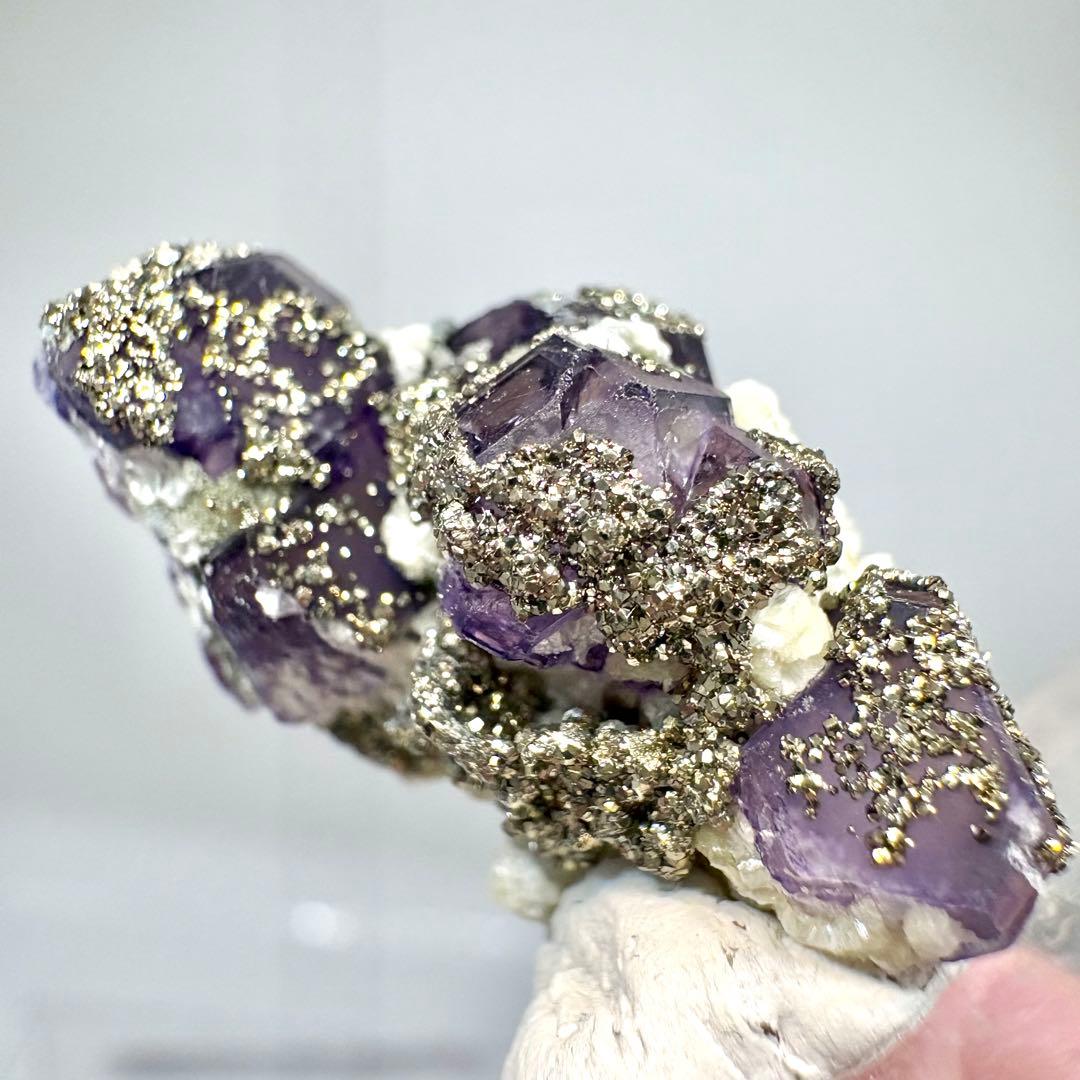 545 中国 内モンゴル産 フローライト&パイライト