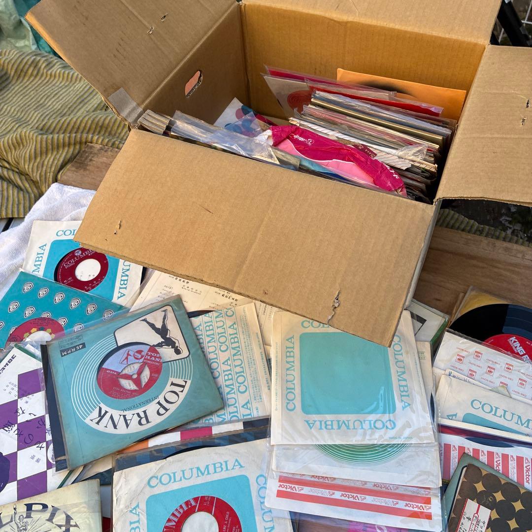 ‼️遺品整理‼️ ビンテージレコードまとめかなりまりますみかん箱ぐらいが1ケースお宝