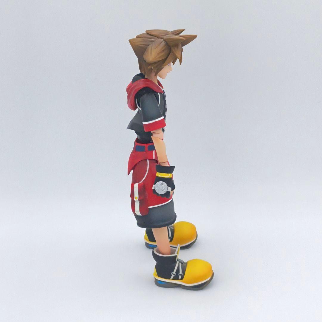 プレイアーツ改 キングダムハーツ 3D ソラ フィギュア ディズニー スクエニ