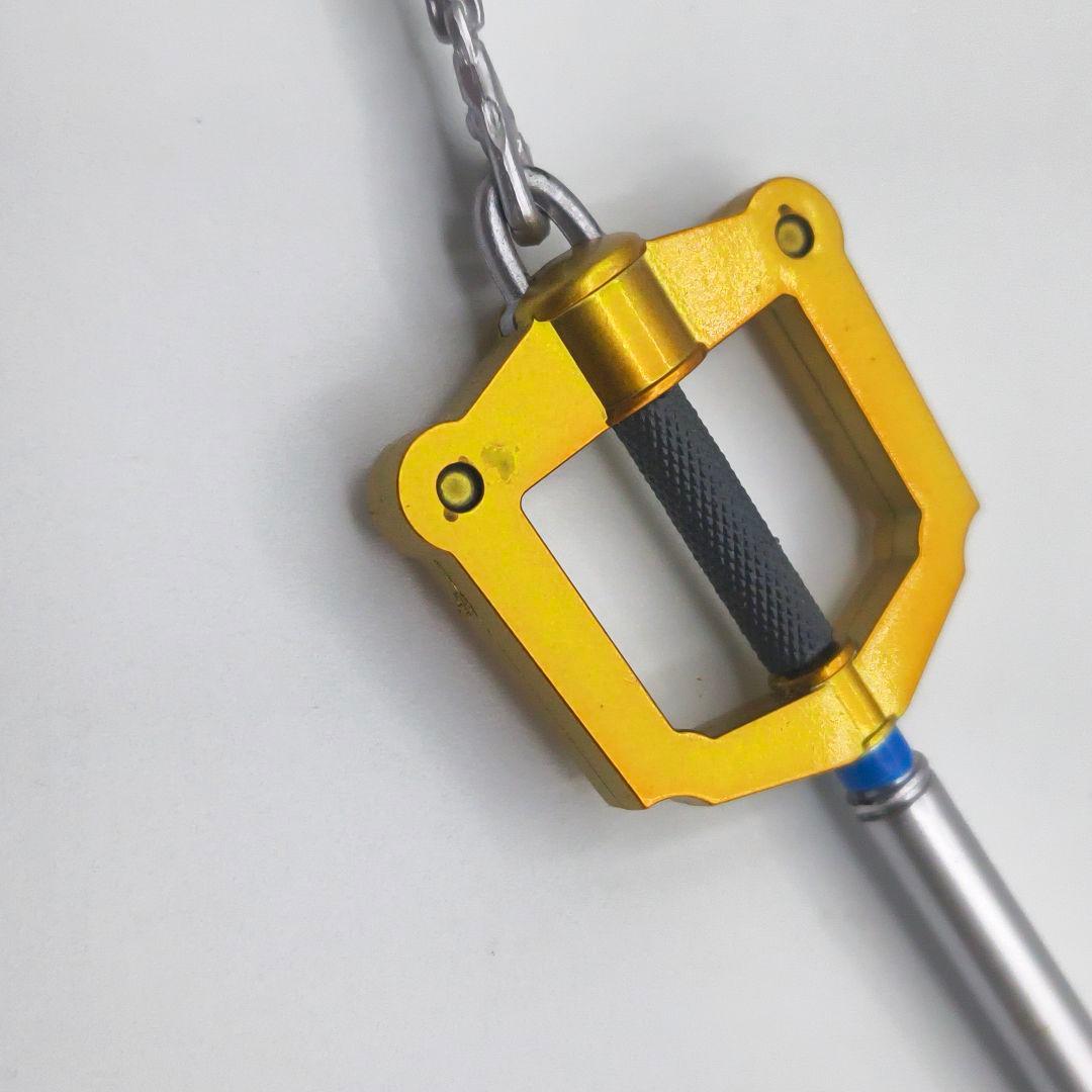 プレイアーツ改 キングダムハーツ 3D ソラ フィギュア ディズニー スクエニ