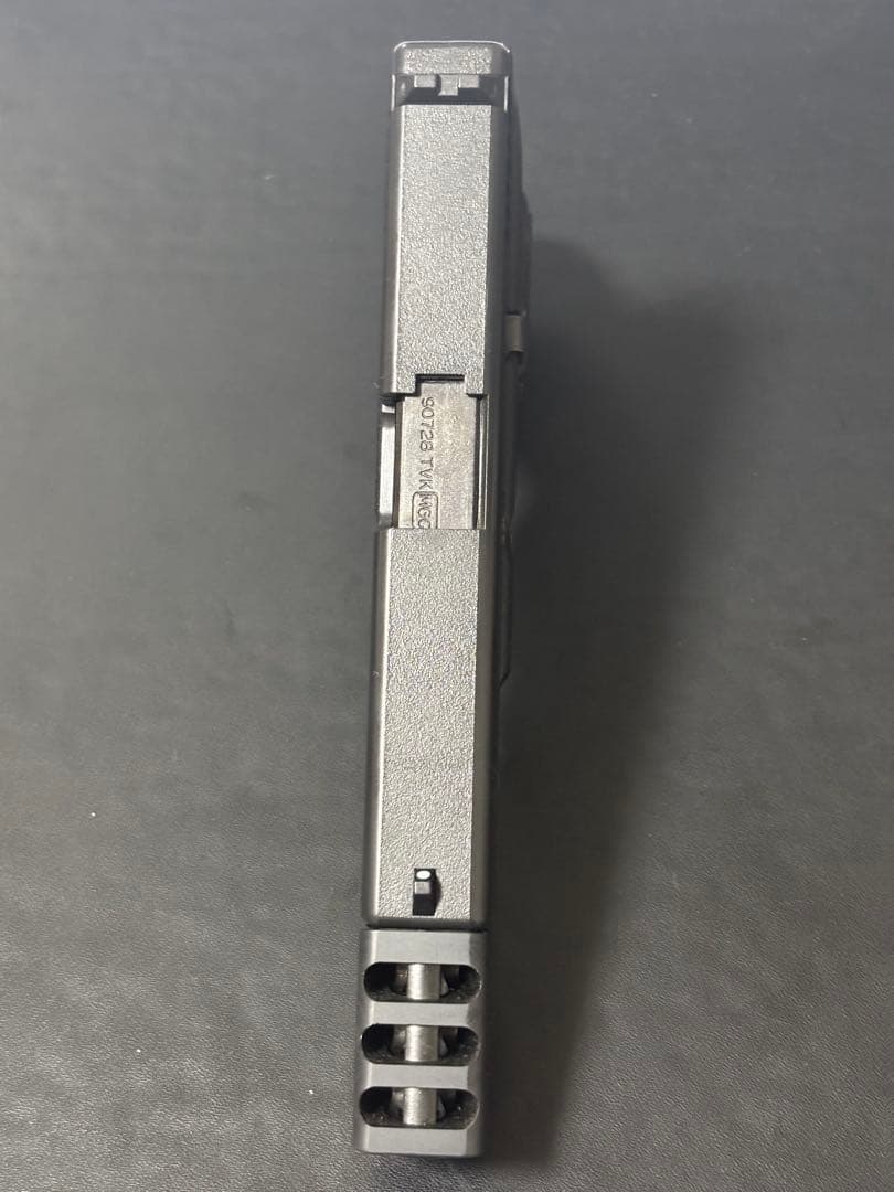 MGC Glock 17 ガスガン 本体とマガジン付き