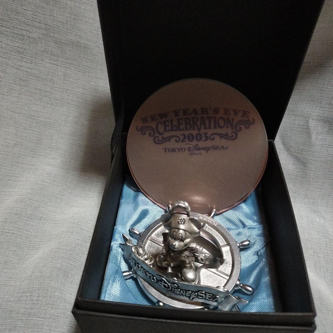 東京ディズニーシー 2003年大晦日記念品　フォトスタンド　写真立て