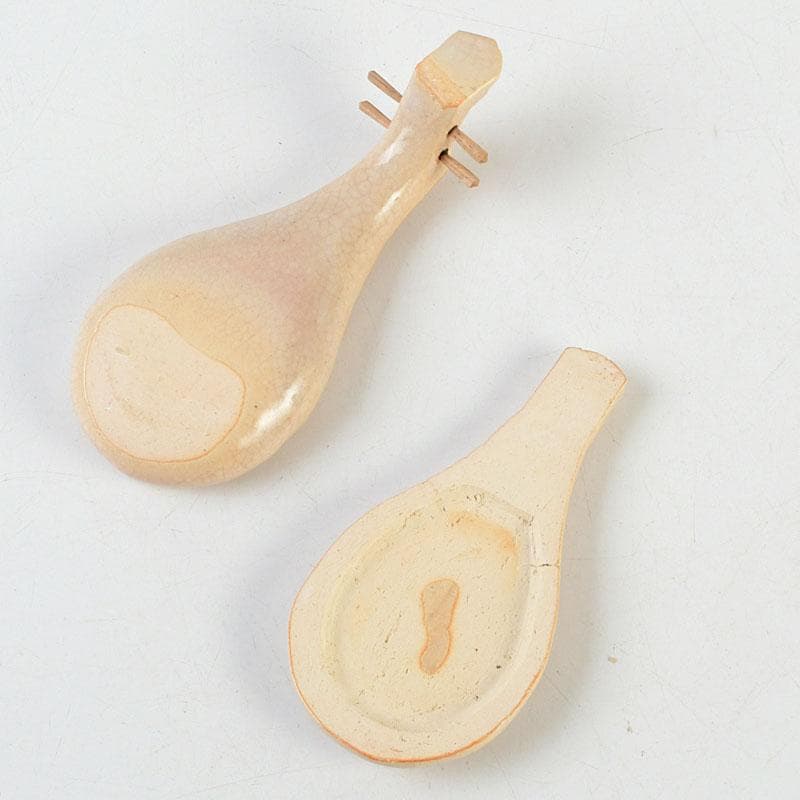 茶道具　宗栄造　萩焼　琵琶香合　V　9382