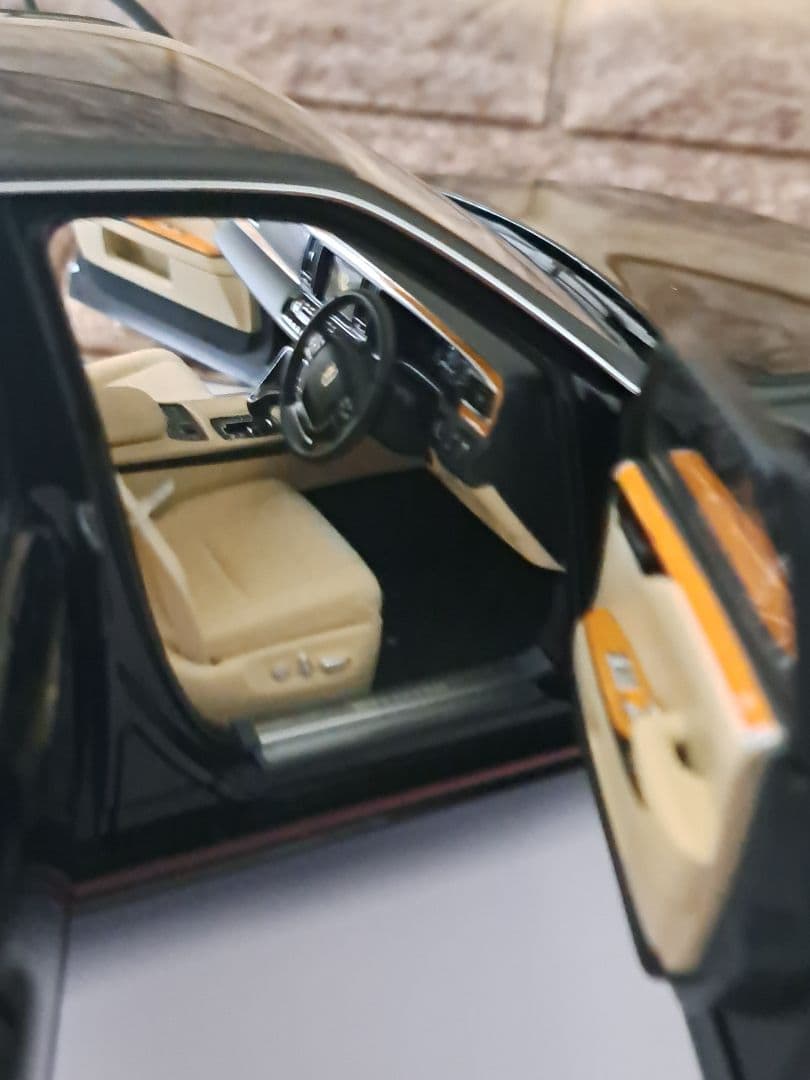 １/18 オートアートTOYOTAセンチュリーGRMN