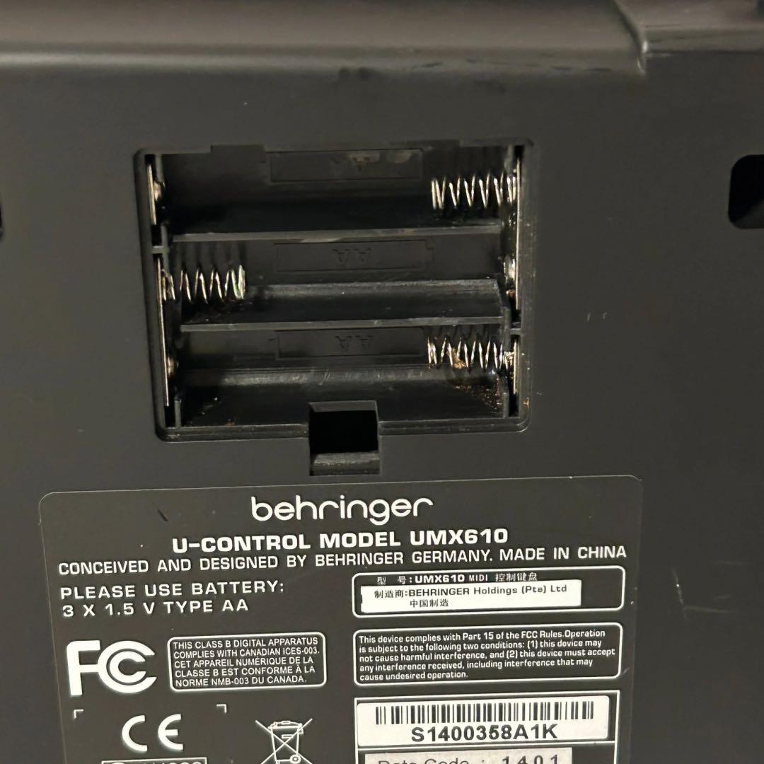 【美品】BEHRINGER ベリンガー UMX610 MIDIキーボード 動作品