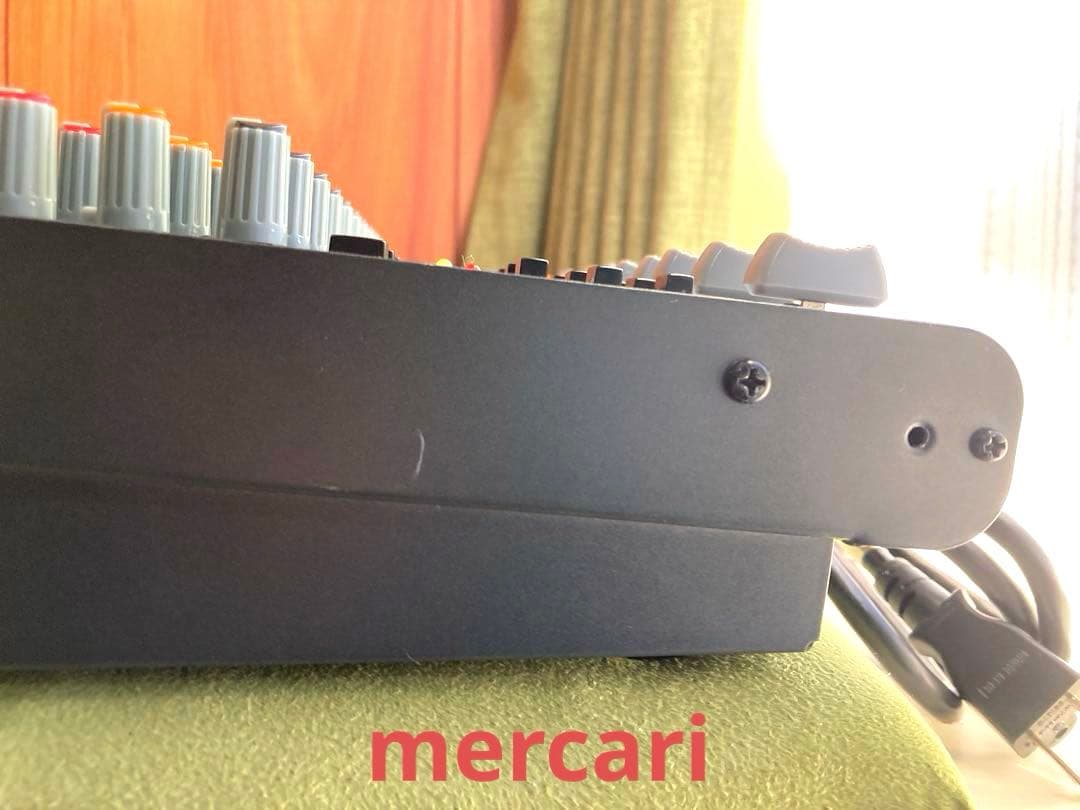 BEHRINGER XENYX X1832 USB 16ch アナログミキサー