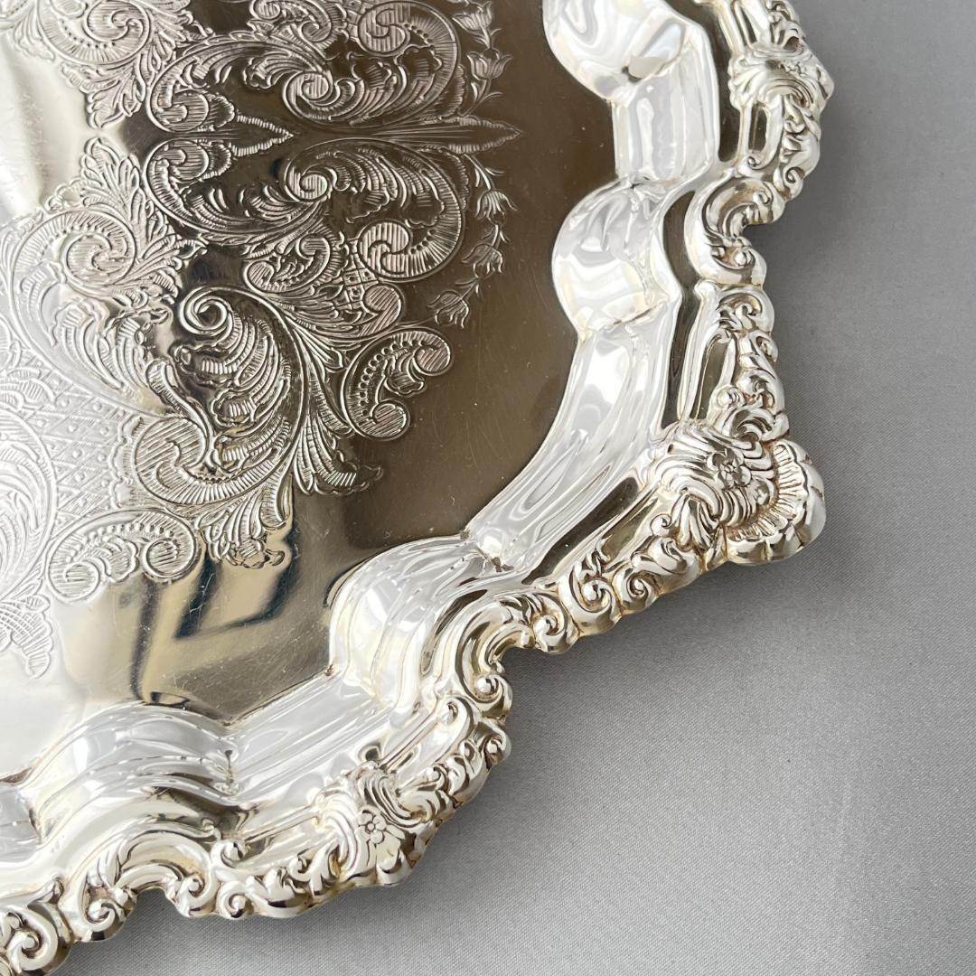 【英国】チッペンデールのギャラリートレー / ドリンクトレー 30cm