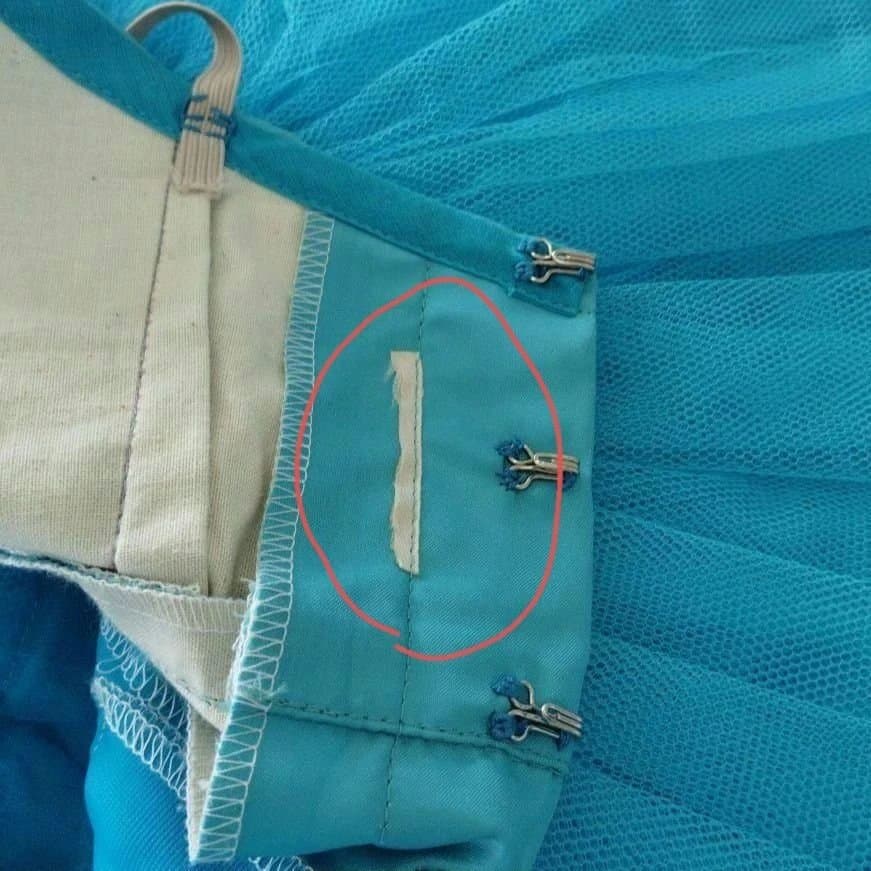 バレエ　シルビア製5号　水色クラシックチュチュ　髪飾り、袖付2着まとめ