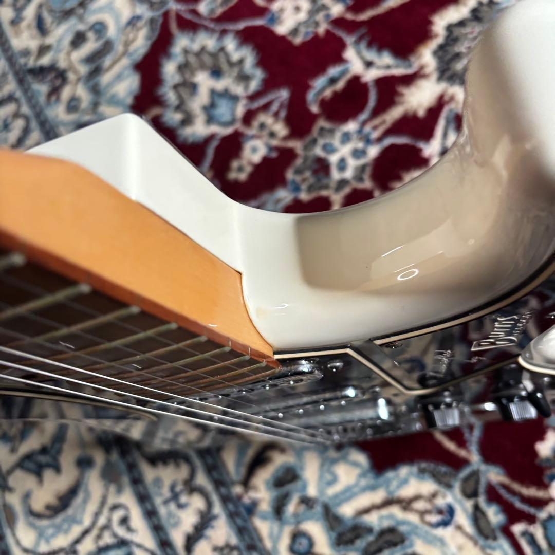 【レア美品】Burns LONDON / Cobra DX ホワイト　ギター