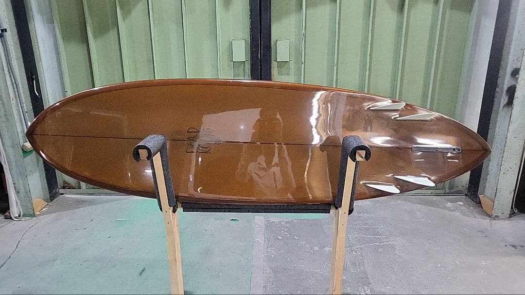 送料込み　DEADKOOKS HELLHOUND 6.9　フィン付き