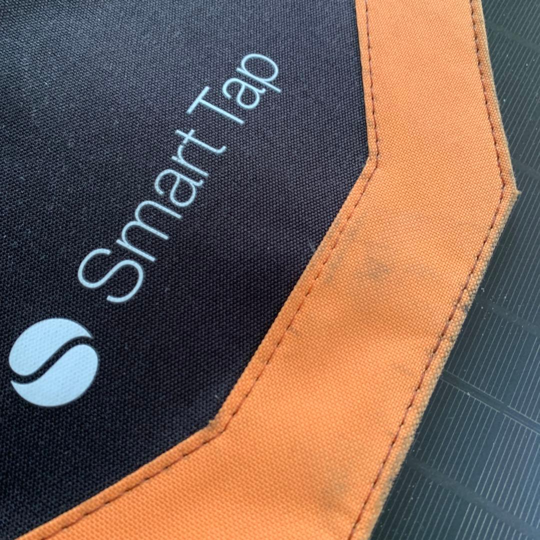 パネル一部破損Smart Tap ポータブル電源 ソーラーパネル対応