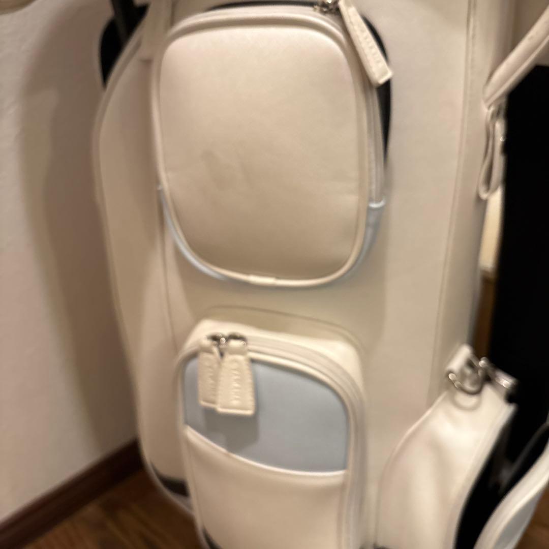 ホワイト キャディバッグ 複数ポケット付き　キャスター付き　8個のポケット付き