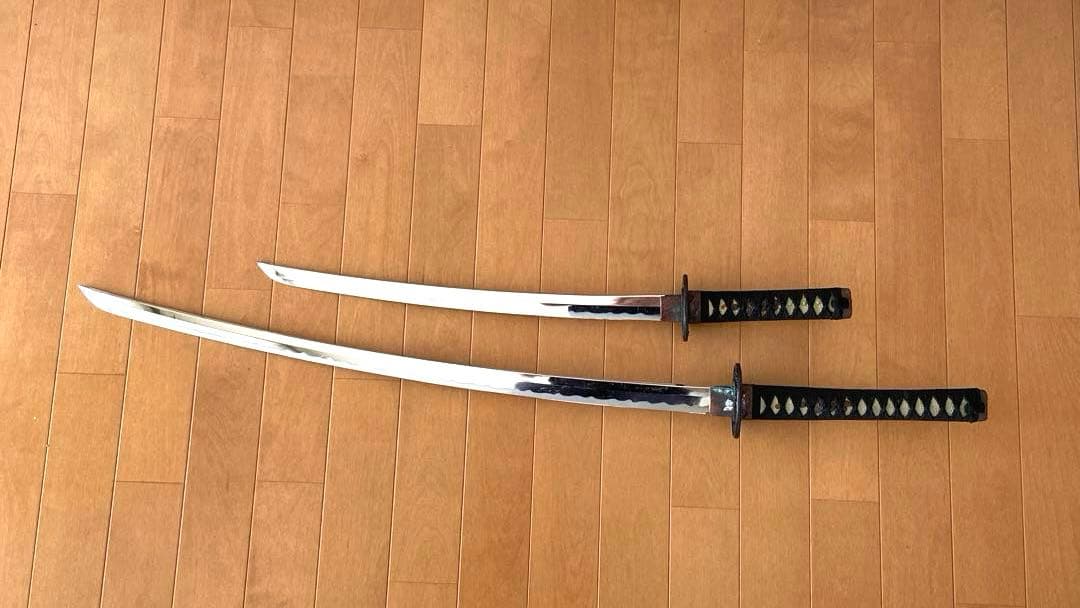 週末限定価格‼️模造刀　大刀　小刀　刀台付き