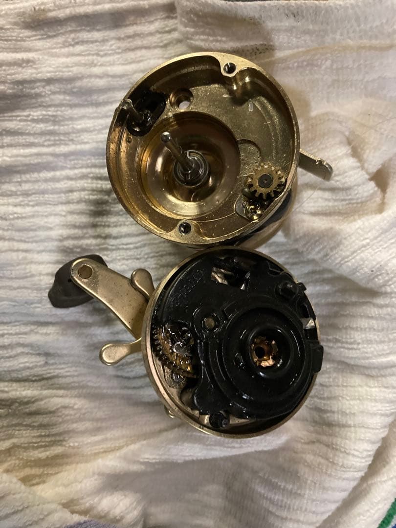 クリスマス値下げカルカッタ51xt 左巻きシマノ　カルカッタ箱無しShimano