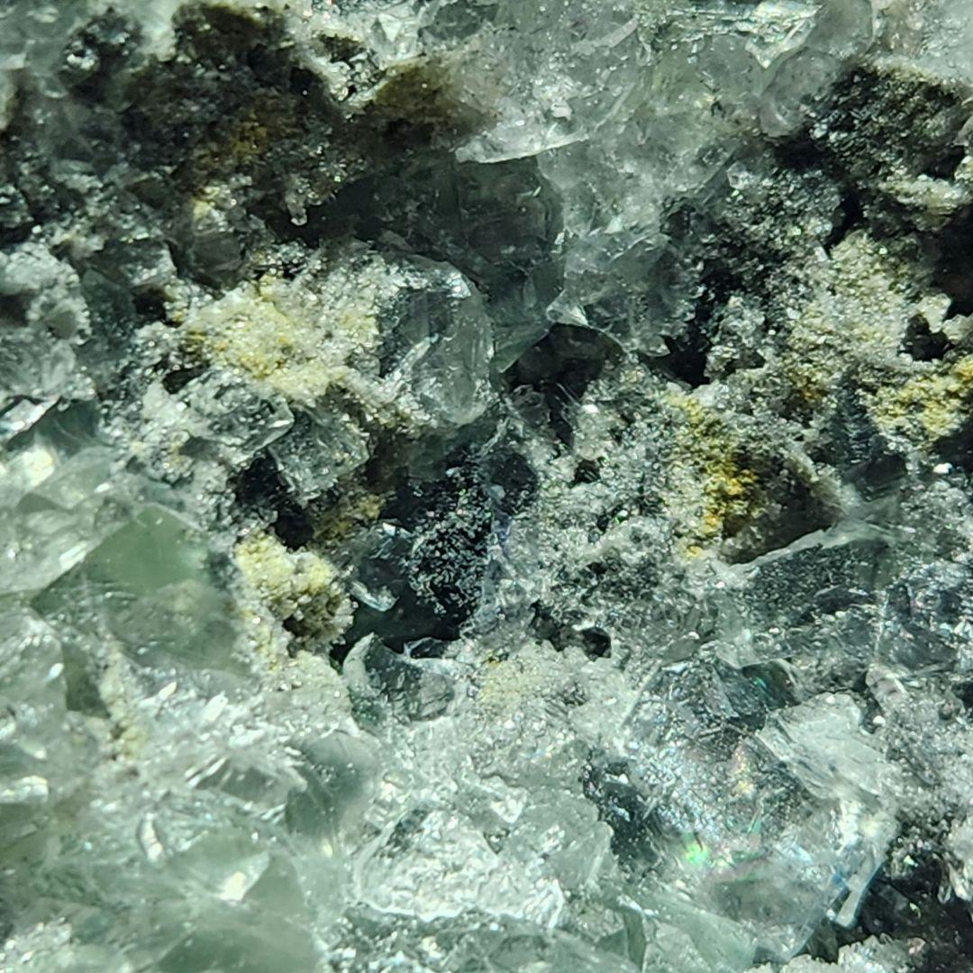 高品質✨フローライト母岩付き結晶原石