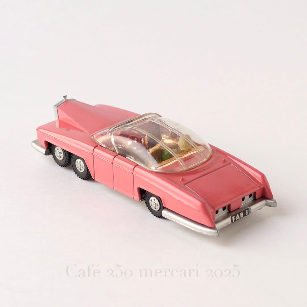 DINKY № 100 サンダーバードペネロープ号　Thunderbirds