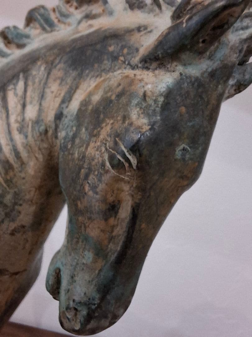 旧豪家蔵出し ブロンズ馬の彫刻 台座有り