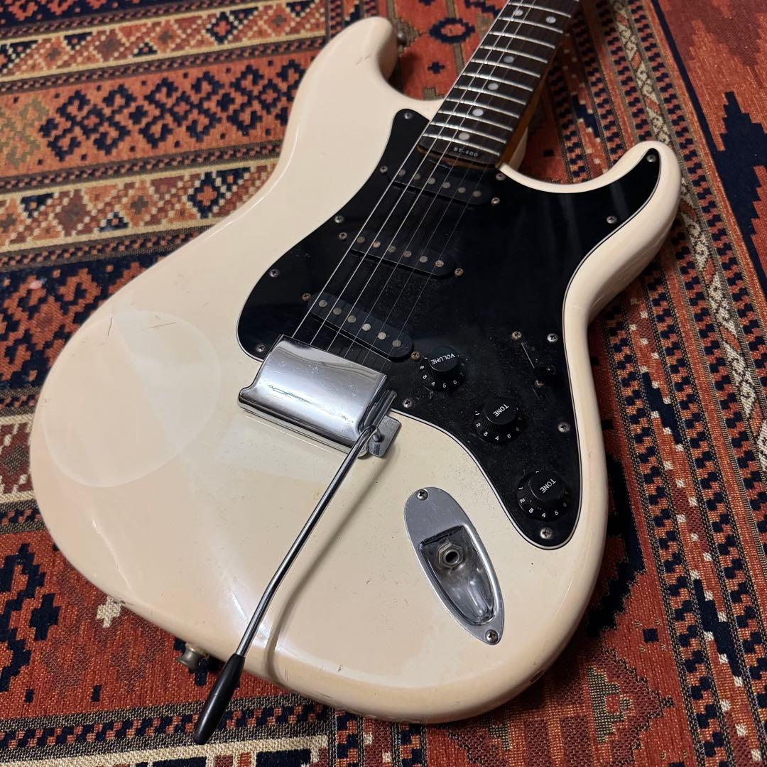 ギター ARIAPROII STRIKIN' SOUND ST-400