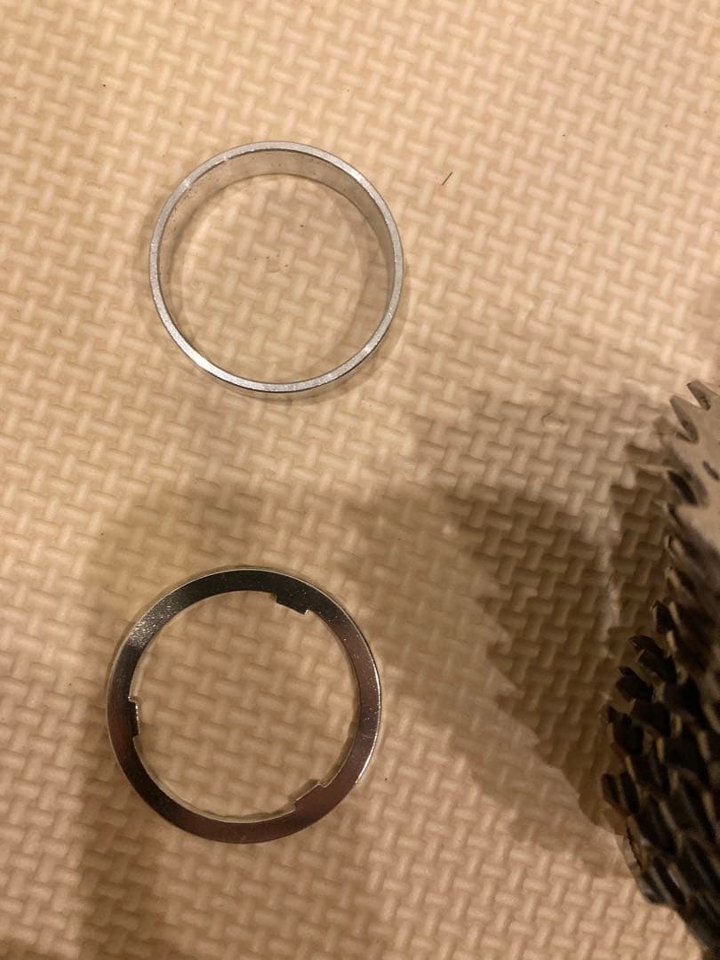 ディスクホイール　ピスト　ロード　シャフト　シマノ　アルテグラ　スプロケット