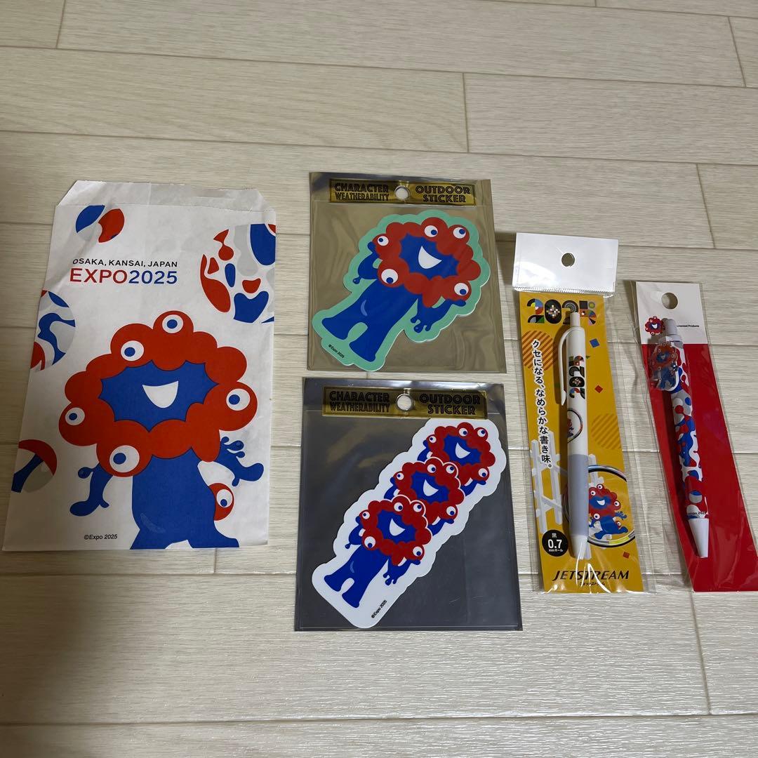 ミャクミャク　関西万博　万博　ミャクミャク缶　おしりマグネット　手ぬぐい　希少品