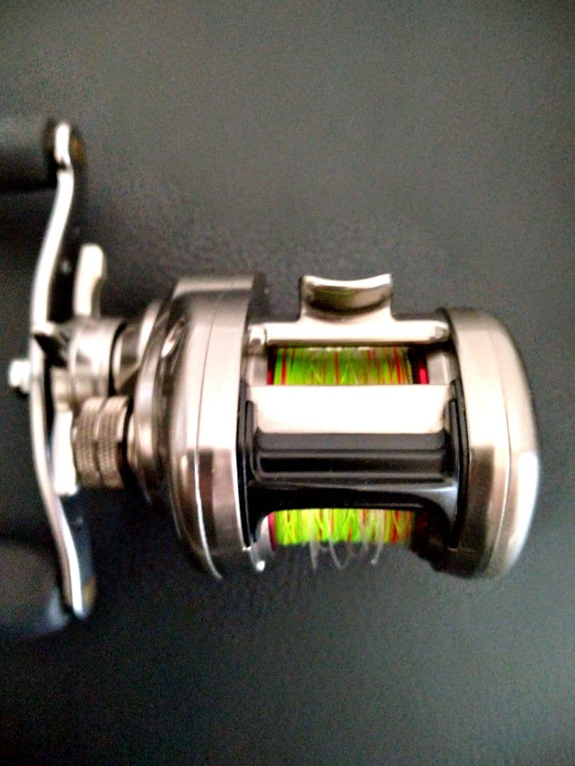 【美品特価】ダイワAGGREST 100SH右巻き ベイトリール鯛ラバラバージグ