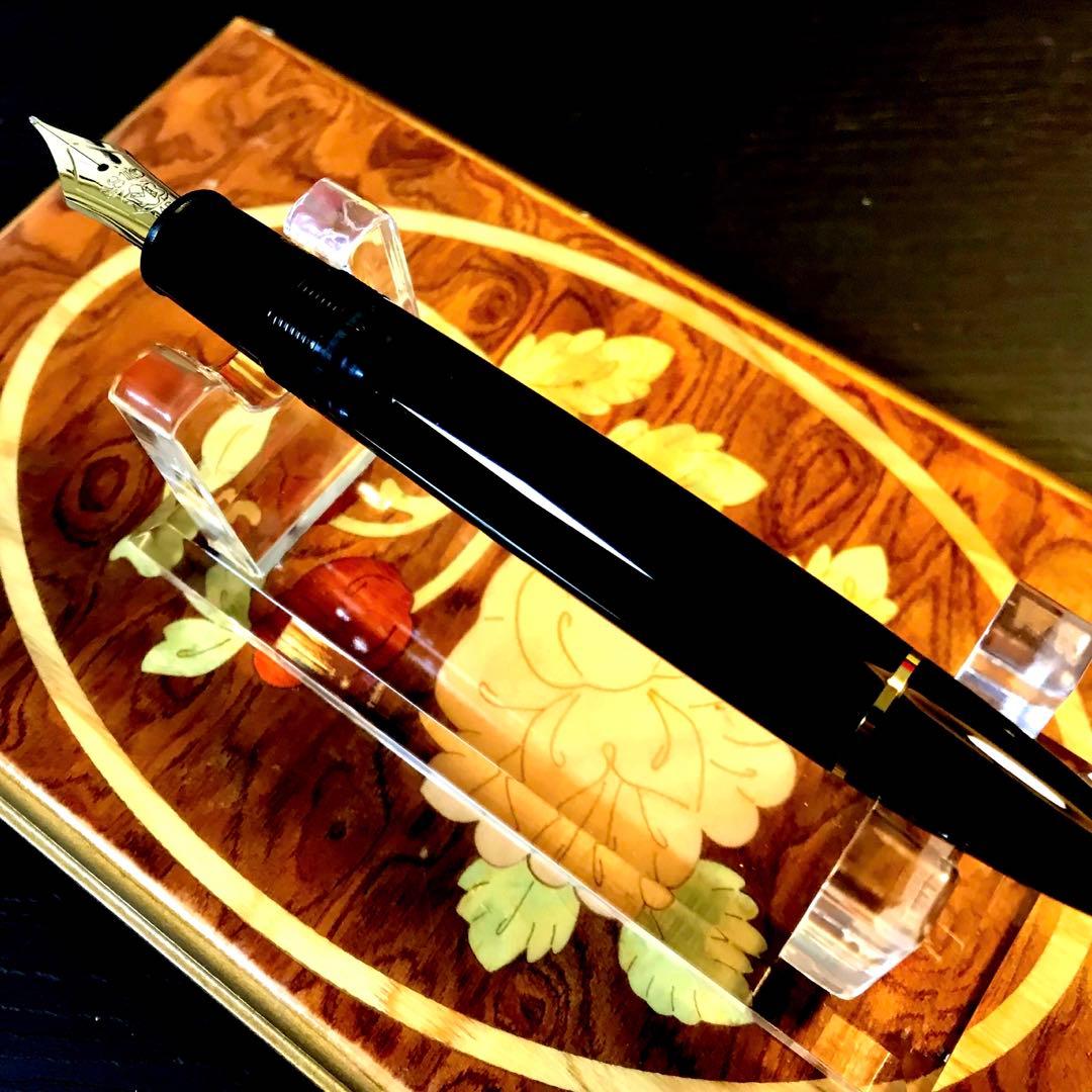 ☆極上の14C☆美しいモンブラン万年筆マイスターシュテック146(M)全金ペン