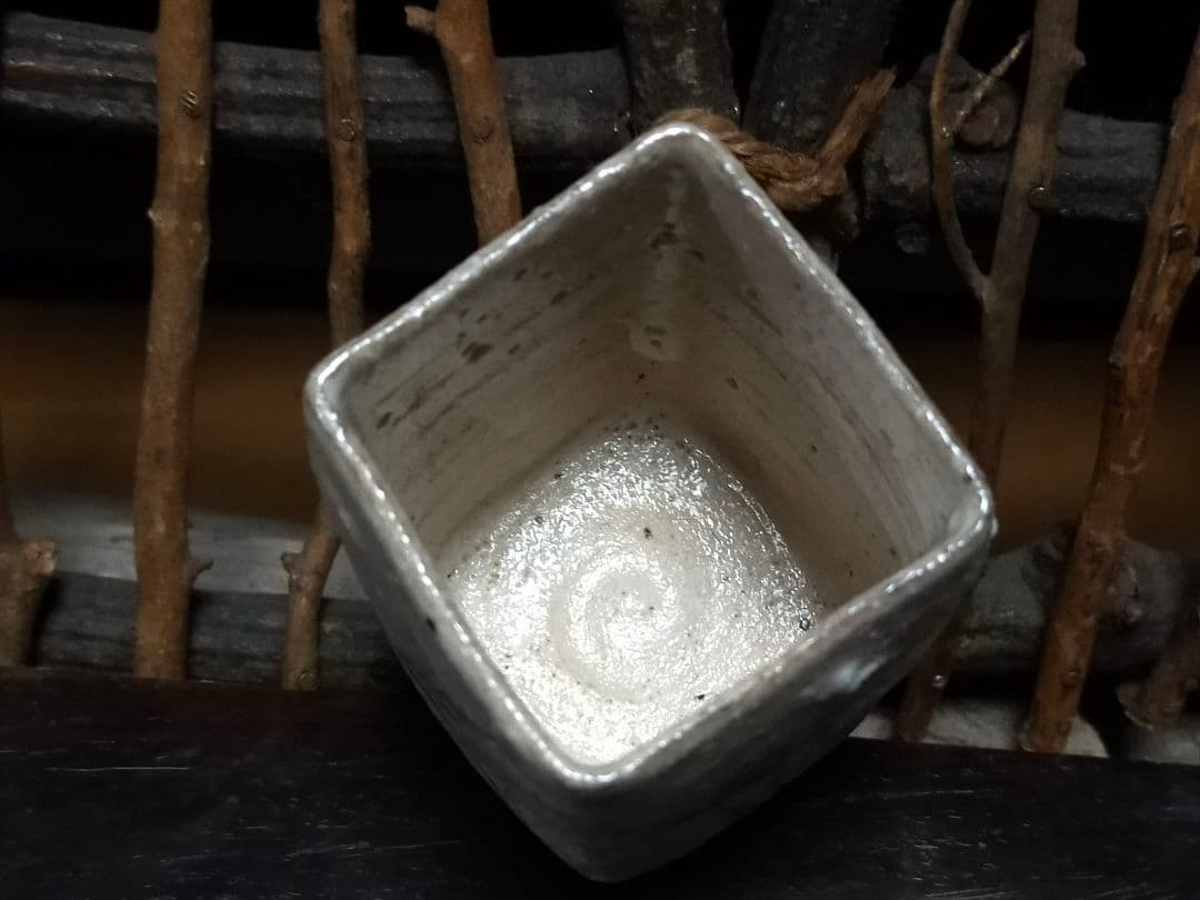 ♥絵志野　ぐい呑み　桐箱付き　⑥　志野　ぐい飲み　骨董品