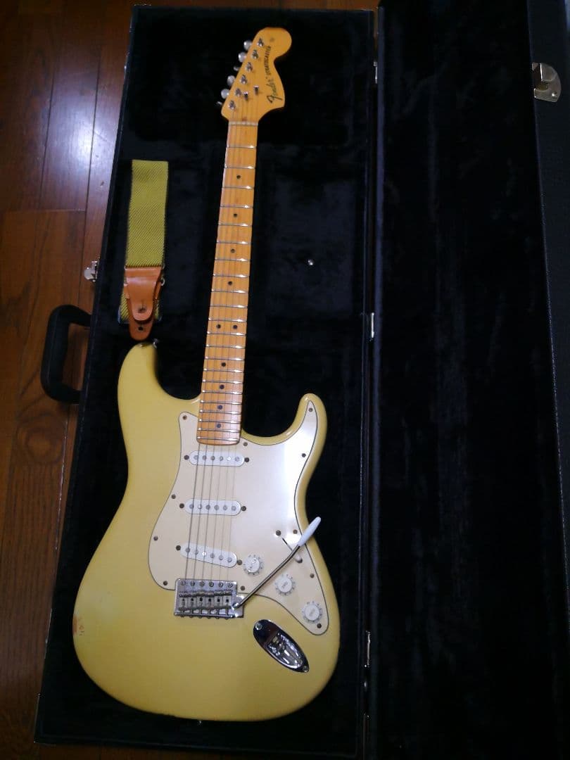FENDER HIGHWAY ONE ソフトケース付きます。