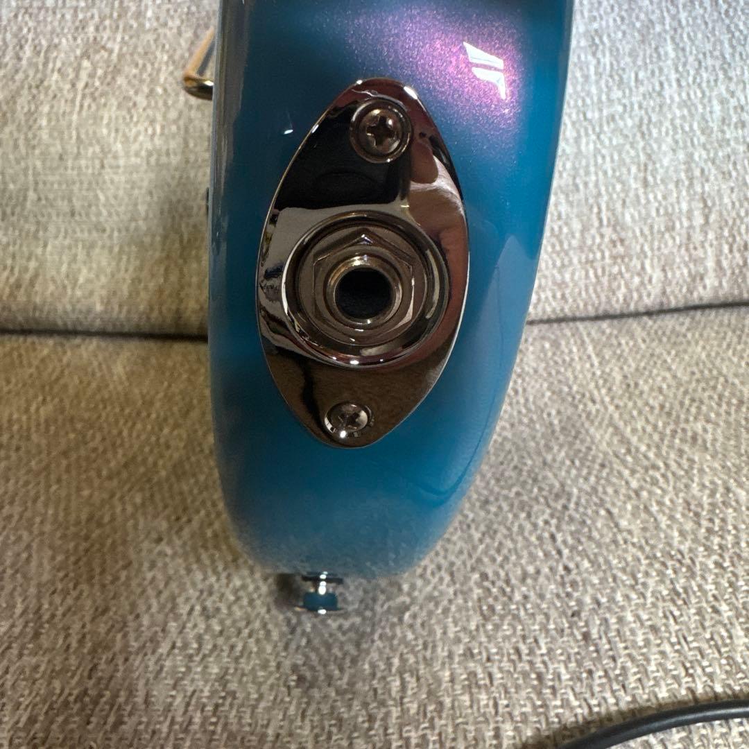 ベ*ト様 ハードロック　メタラー御用達 シャーベル　フロイドローズ付きストラト