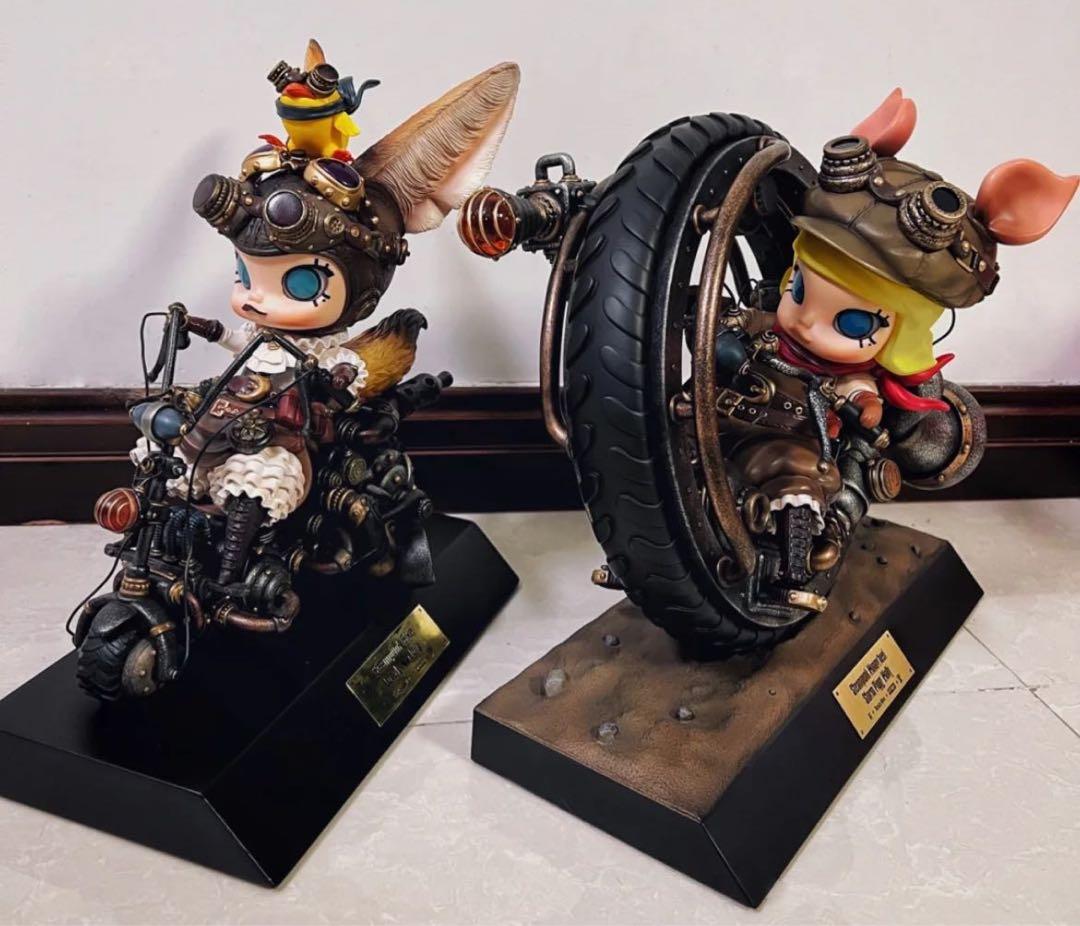 デザイナーズトイ 末那末匠 ポップマート  Molly フィギュア D