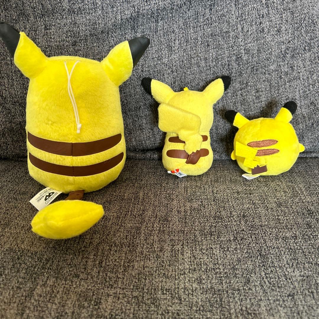 ポケモン　ピカチュウ　ぬいぐるみ16点まとめ売り