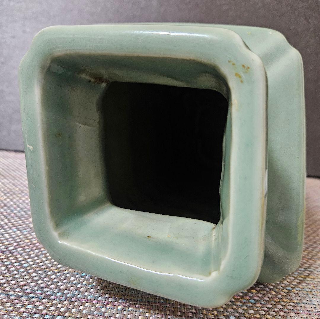 【時代古作品❗】青磁　算木文様　四方瓶 壺　花入れ　花生け　高さ 29.7cm