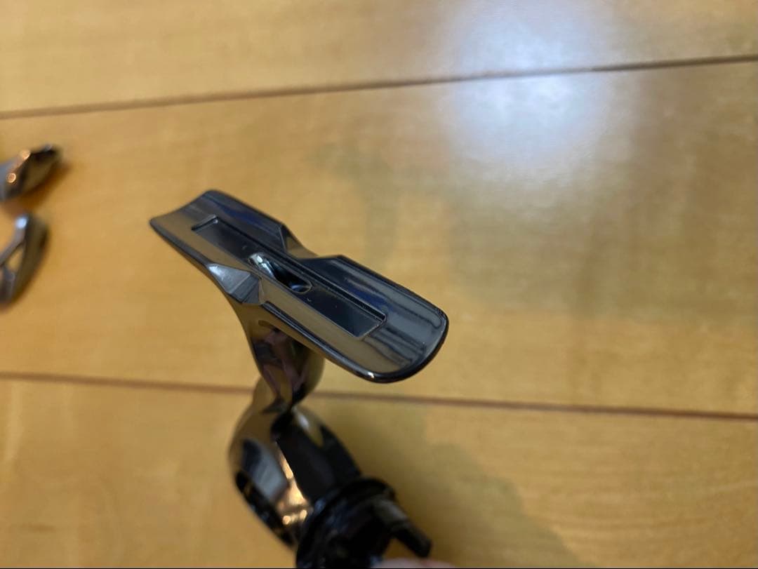 22イグジスト LT 2500S-XH ボディパーツ