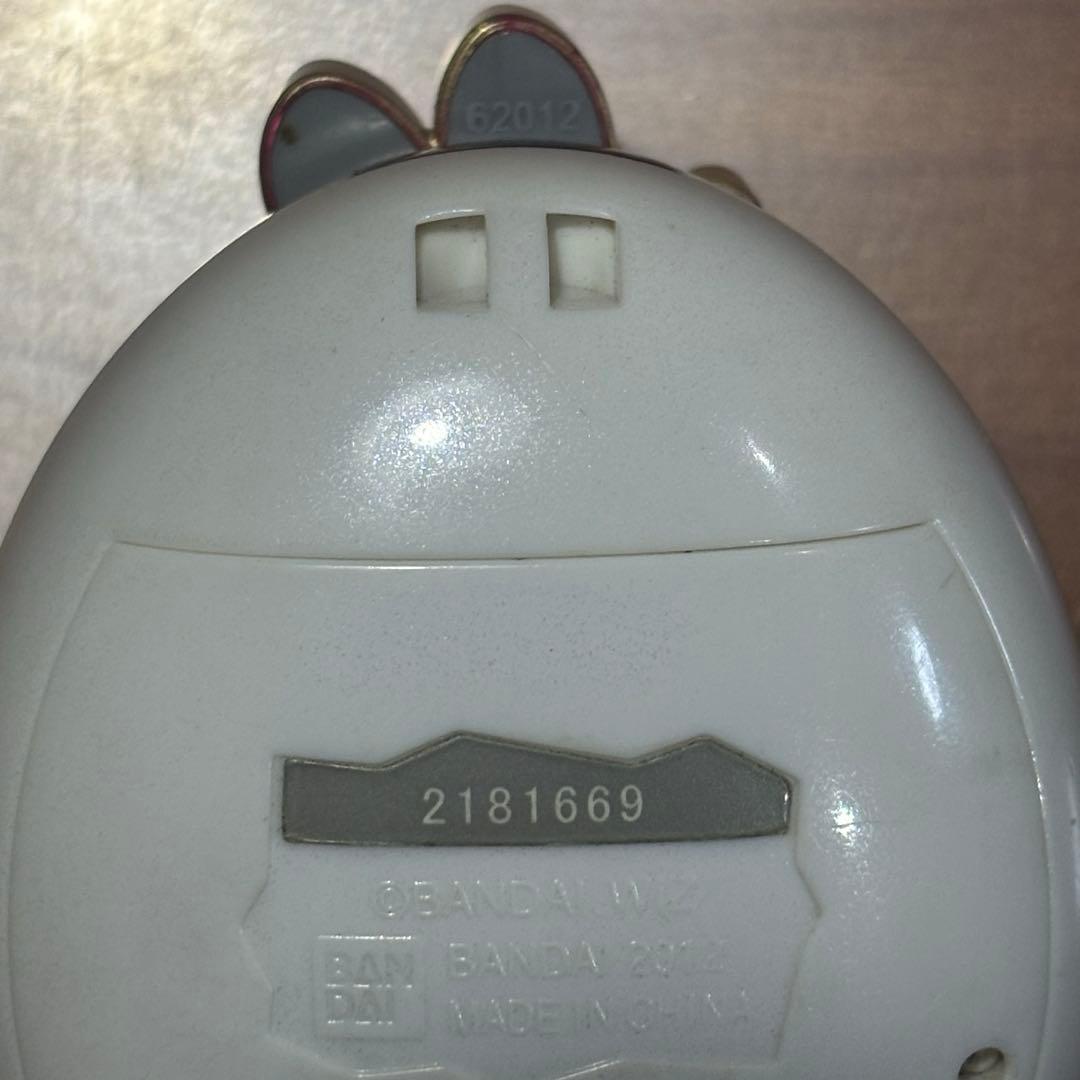 たまごっちピース　ホワイト　Tamagotchi P's ピアス付き