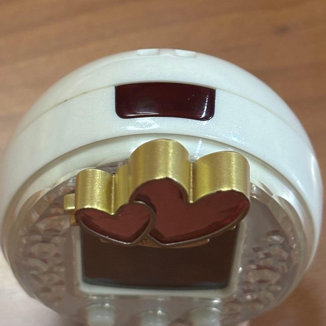 たまごっちピース　ホワイト　Tamagotchi P's ピアス付き