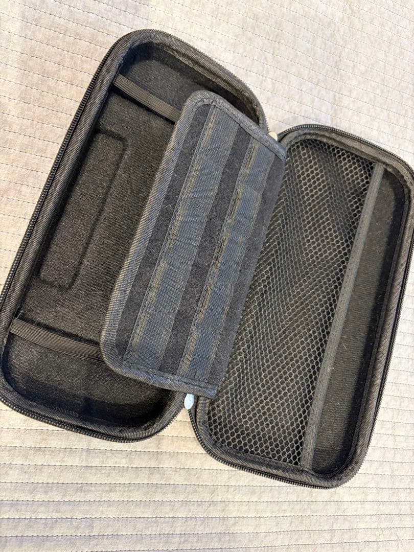 Nintendo Switch カバー、ケース付き