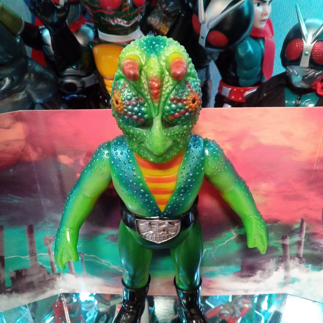 東映レトロソフビメディコムトイ死神カメレオンソフビ