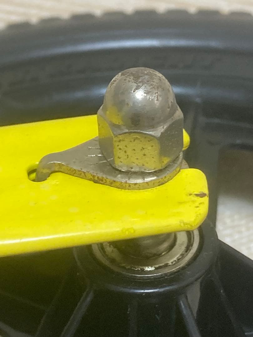 ストライダー スポーツモデル 12インチ　イエロー