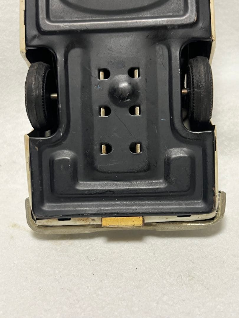 昭和レトロCHRYSLER VALIANTクライスラーバリアント セダン　ブリキ